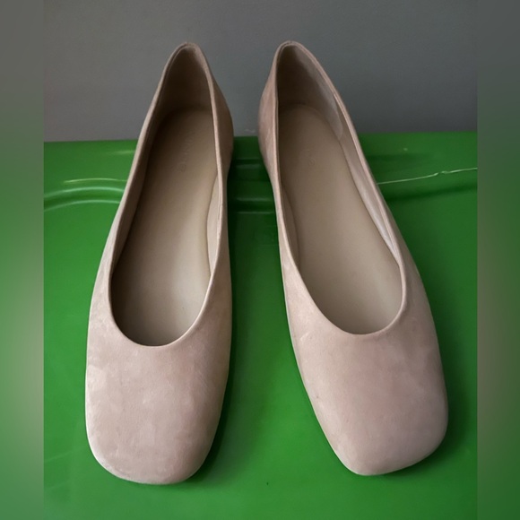 Vince Leah Ballet Flat Blonde leather size:38/ 7.5 - Picture 3 of 13